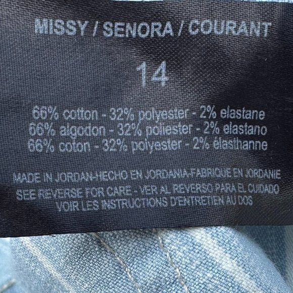 NINE WEST Chrystie Distressed Capri Jean - 14 - Picture 2 of 10